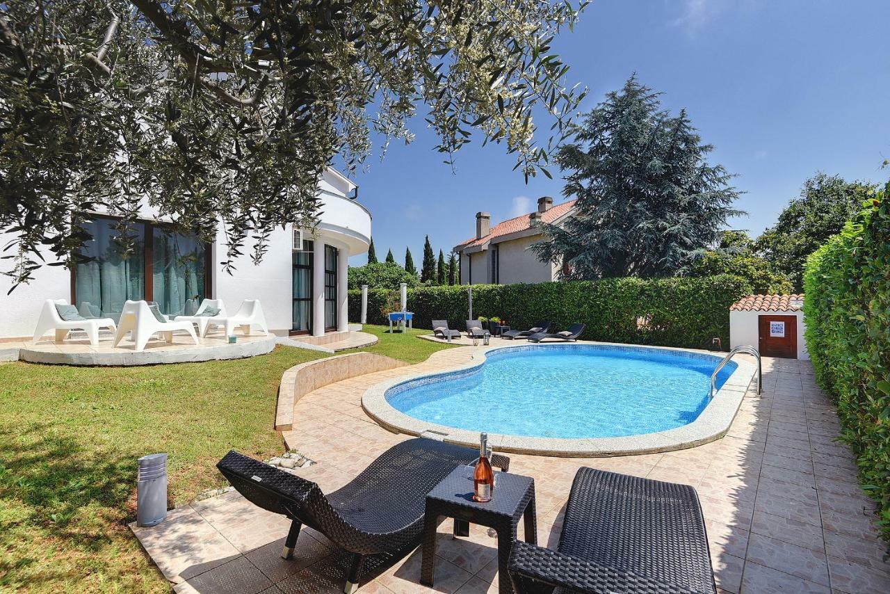 Villa Mutila Medulin Buitenkant foto